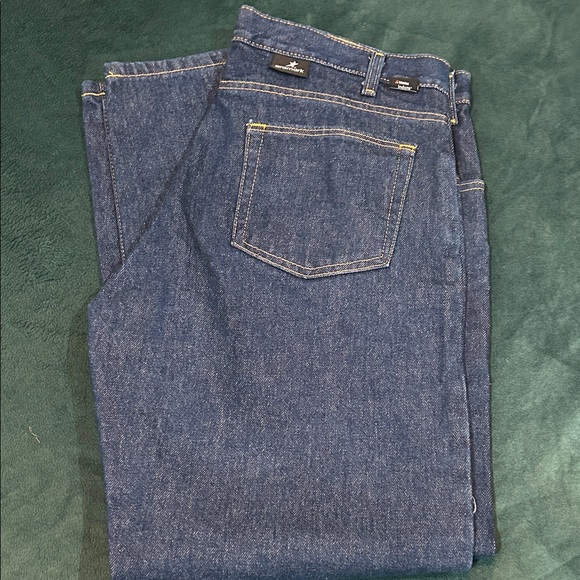 Aramark Other - Aramark Relaxed Fit Denim Jeans for Men 34 x 32